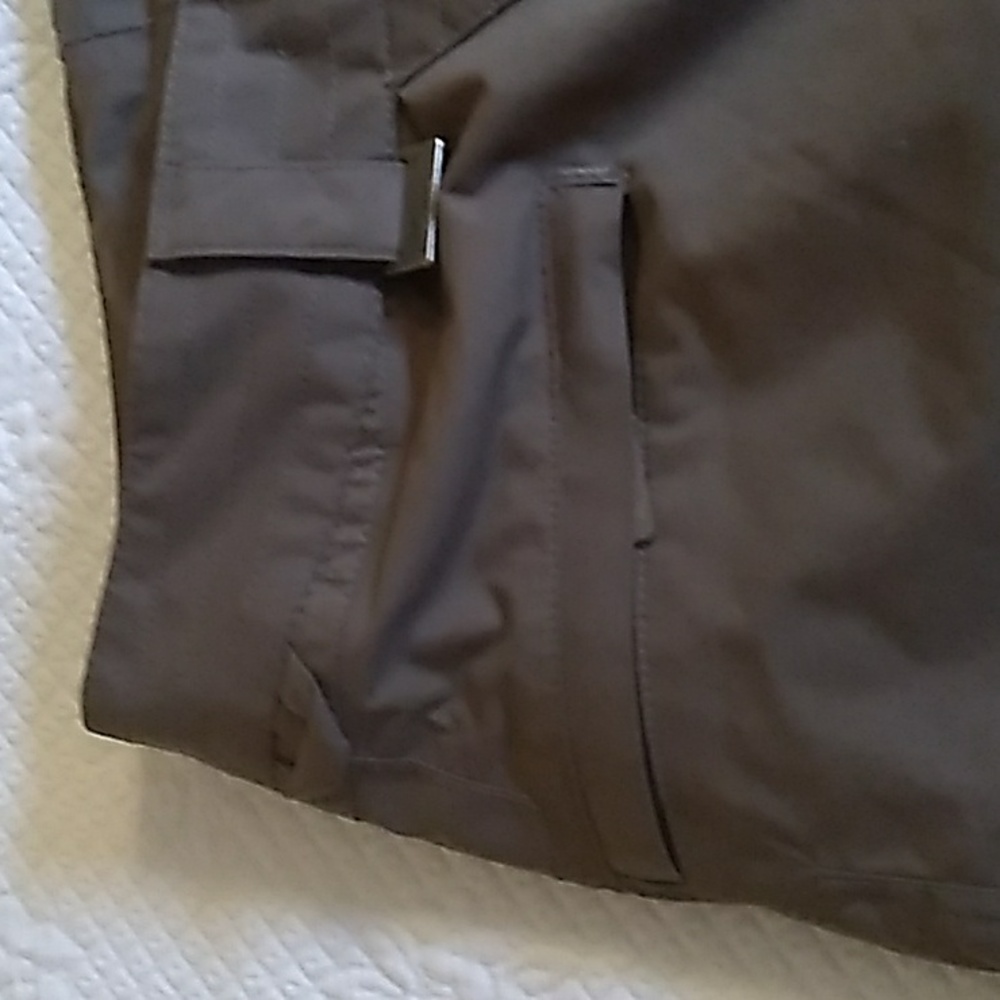 Womens Helly Hansen snowboard pants - Picture 4 of 10